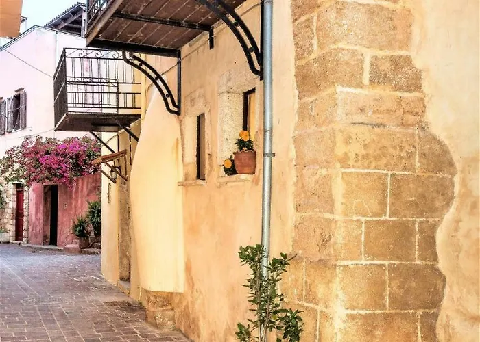 Old Stone House
